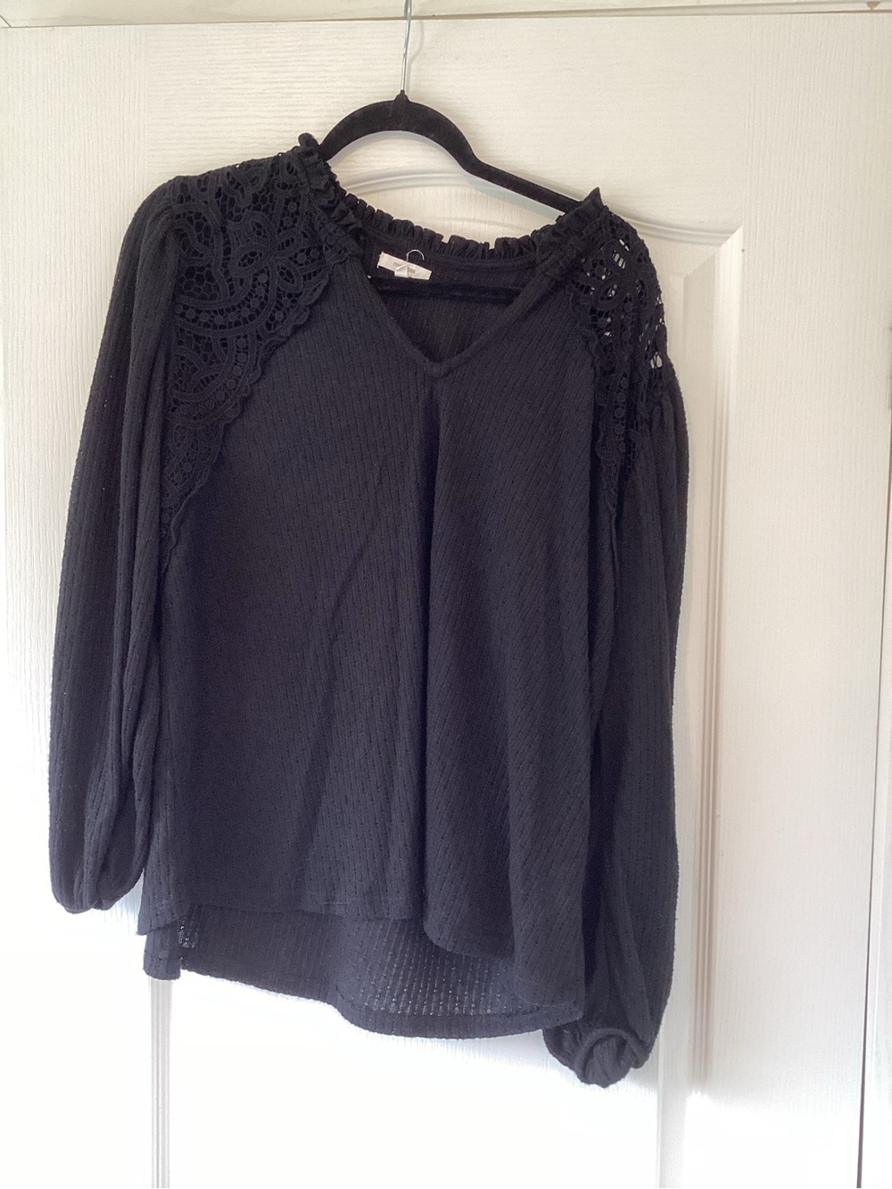 Maurices Navy Long Sleeve Top with Lace Shoulder Detail 2XL EUC